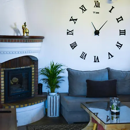 Aura Apartment Skiathos Town